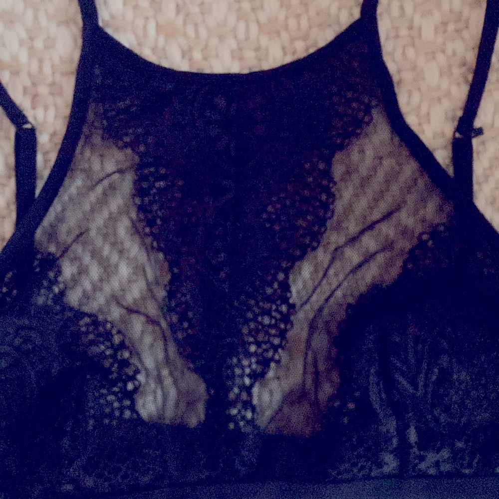 Victorias Secret Lace Bralette - Picture 2 of 4